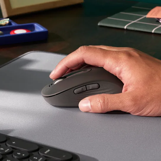 Logitech Signature M650 Wireless Mouse – Open Box - Image 3